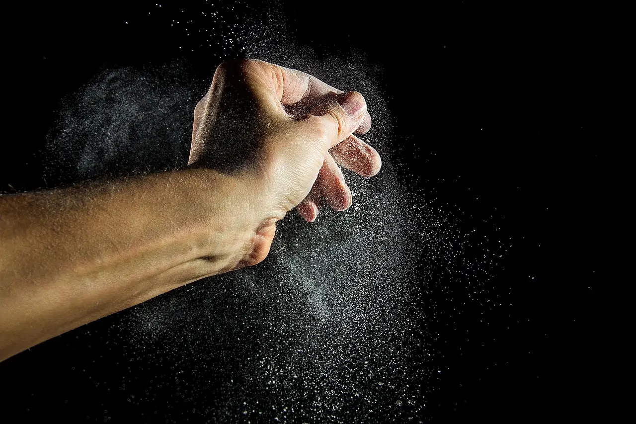 Come eliminare definitivamente gli acari in casa: i consigli degli esperti Come eliminare definitivamente gli acari in casa: i consigli degli esperti