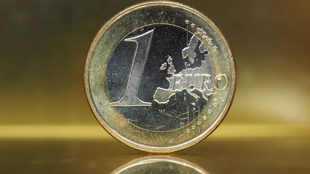 L’incredibile moneta da 1 euro che può valere un viaggio intorno al mondo L’incredibile moneta da 1 euro che può valere un viaggio intorno al mondo