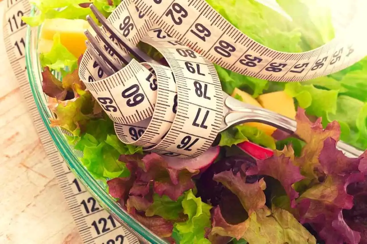 Cinque segnali che indicano un metabolismo troppo lento e come accelerarlo Cinque segnali che indicano un metabolismo troppo lento e come accelerarlo