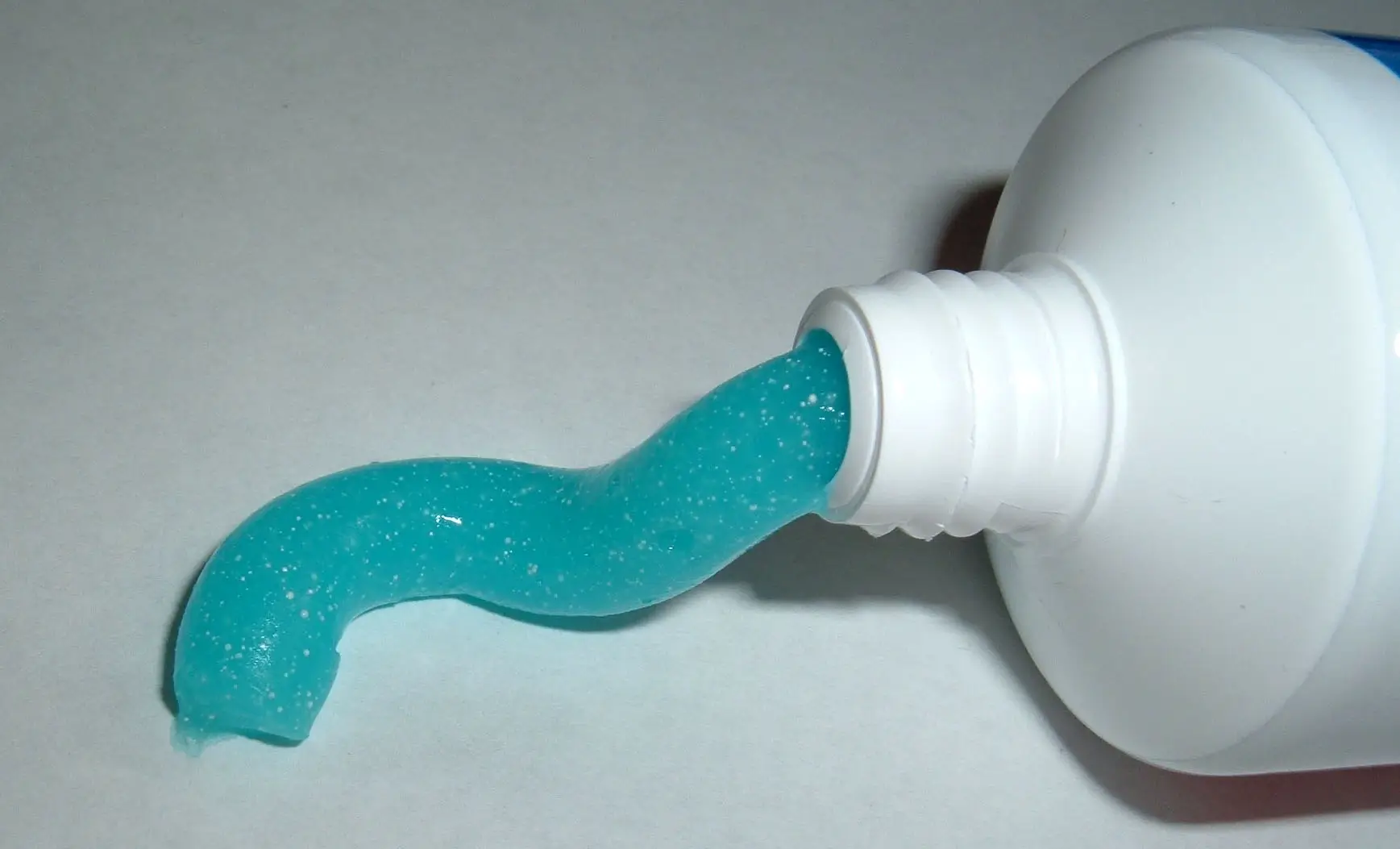 Come disinfettare gli spazzolini da denti: ecco i cinque trucchetti Come disinfettare gli spazzolini da denti: ecco i cinque trucchetti
