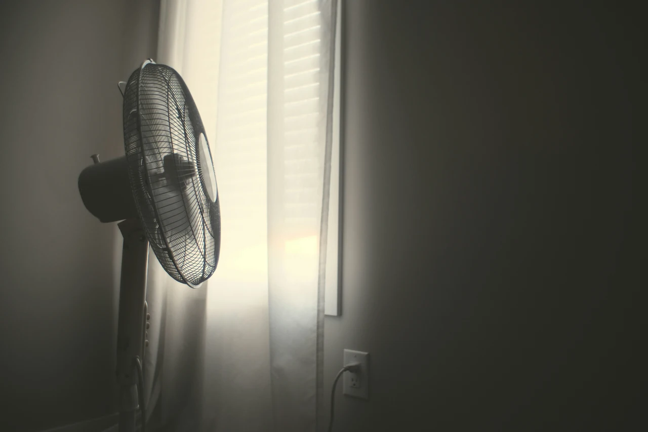 Come proteggere le prese multiple dal caldo estivo: il consiglio dell’elettricista per giugno Come proteggere le prese multiple dal caldo estivo: il consiglio dell’elettricista per giugno