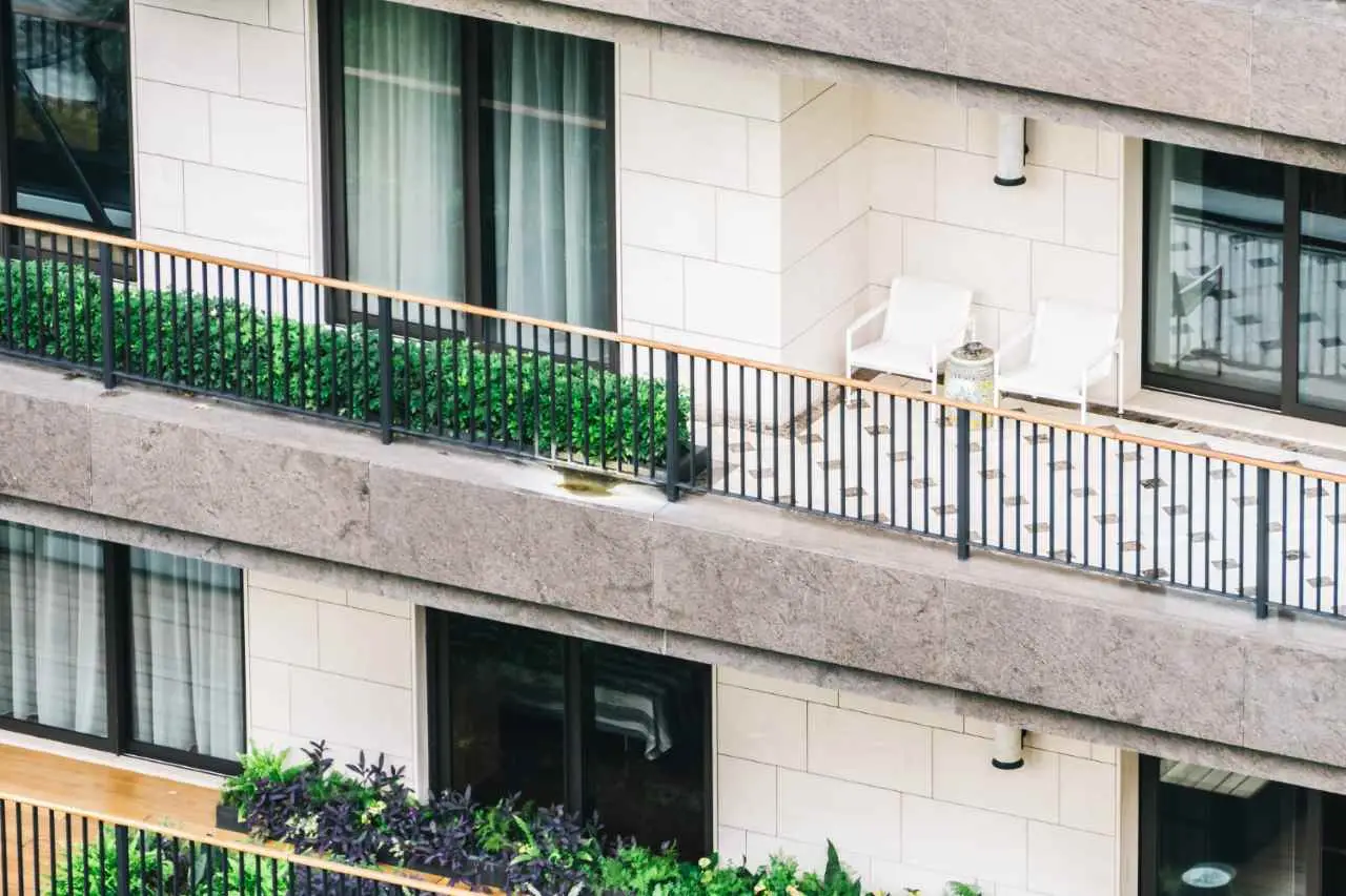 Non lasciare mai questi oggetti sul balcone d’estate: ecco cosa succede Non lasciare mai questi oggetti sul balcone d’estate: ecco cosa succede